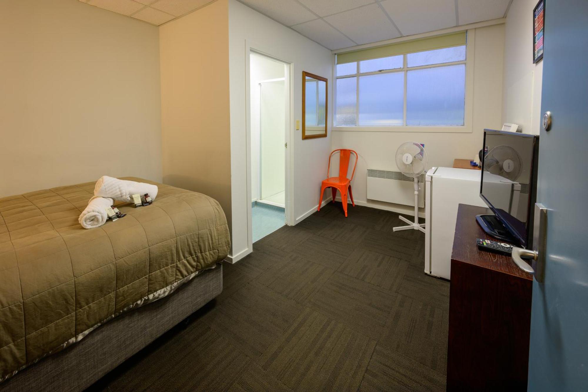 Trek Global Backpackers Hostal
