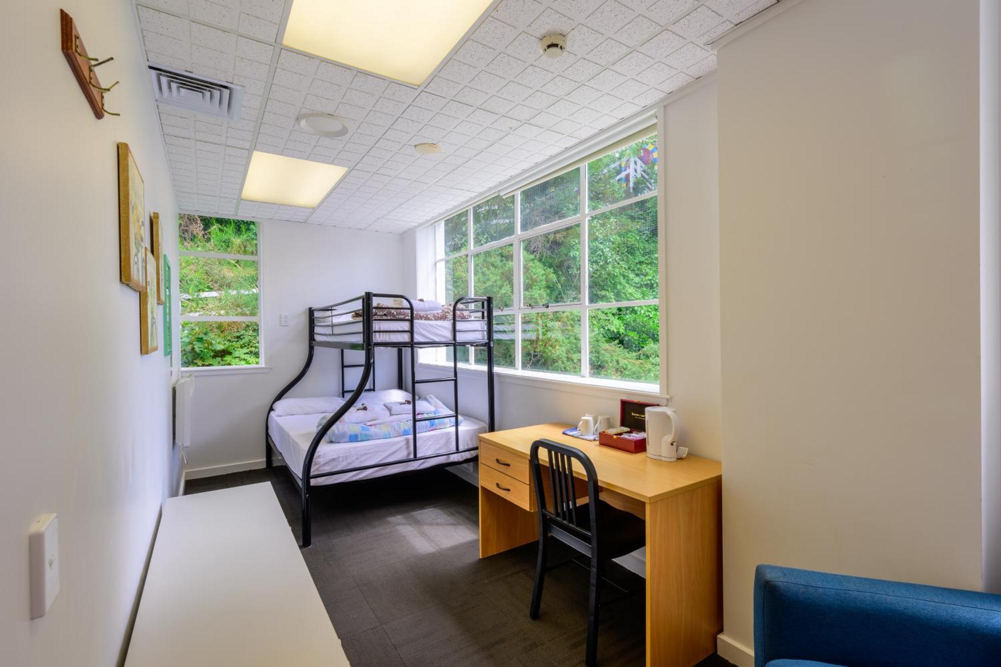 Trek Global Backpackers Hostal