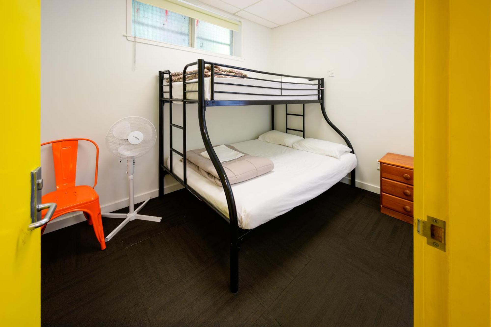Hostal Trek Global Backpackers *